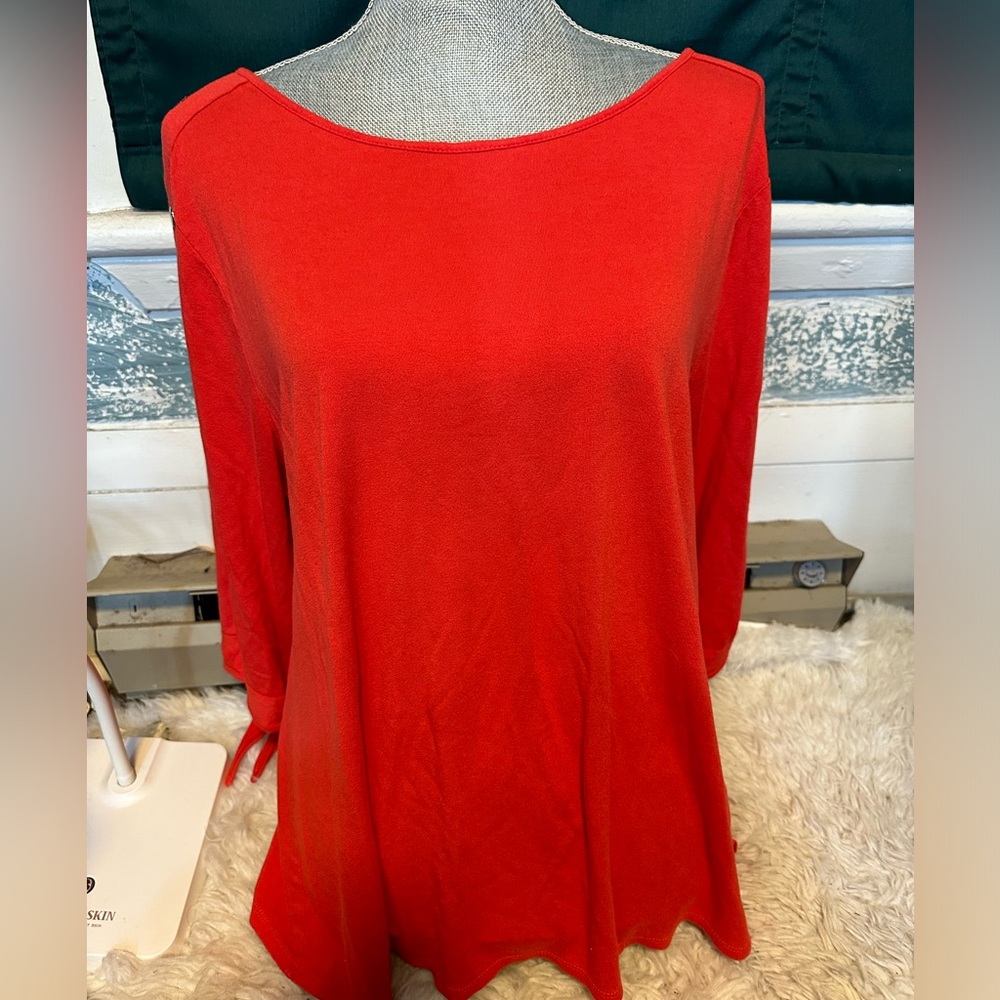 ⭐️ 3/$20.00 Apt. 9 long sleeve shirt